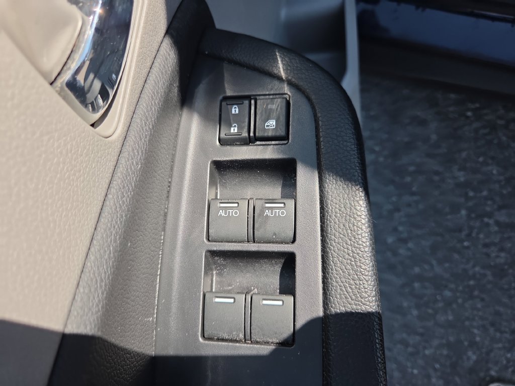 Used 2017 Honda Pilot Touring image 24