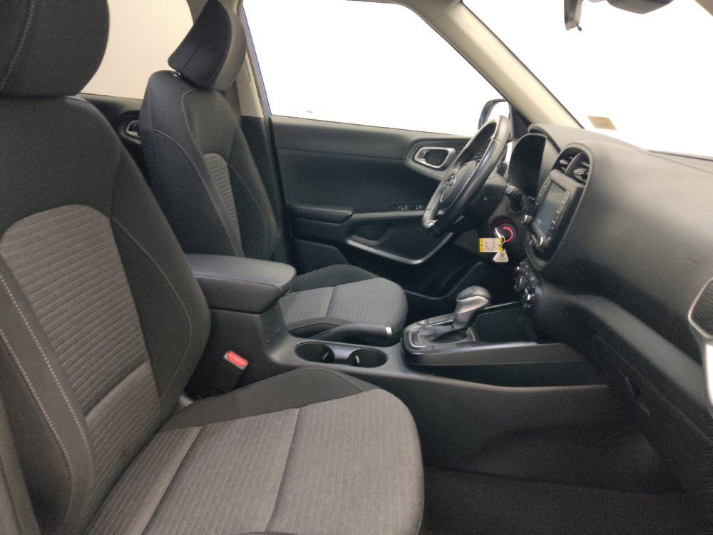 Used 2021 Kia Soul GT-Line FWD image 21