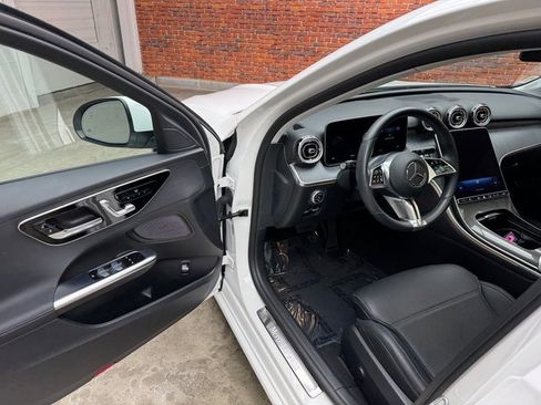 Used 2023 Mercedes-Benz C 300 4MATIC Sedan image 9