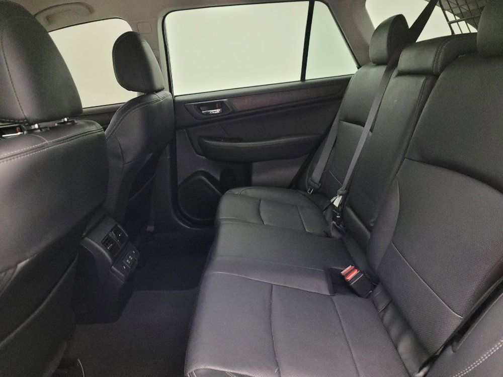 Used 2019 Subaru Outback 3.6R Limited w/ Popular Package #2 AWD/4WD image 18