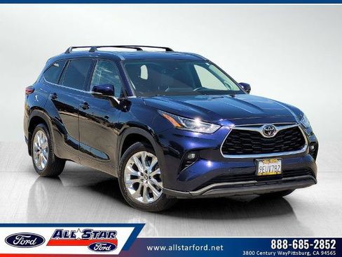 Used 2023 Toyota Highlander Limited AWD/4WD image 1