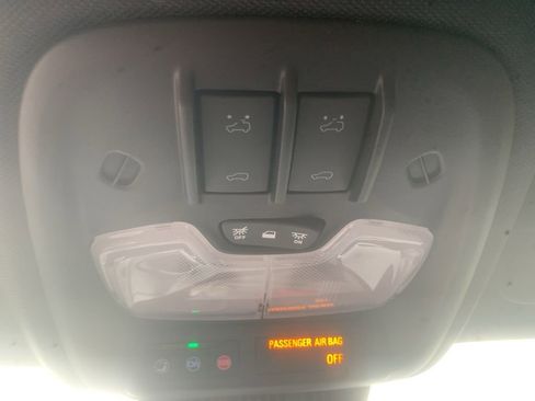 Used 2026 Chevrolet Colorado Z71 w/ Technology Package AWD/4WD image 27
