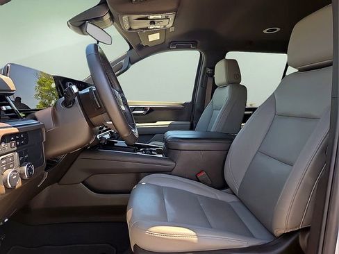 Certified 2025 Chevrolet Tahoe LT AWD/4WD image 17