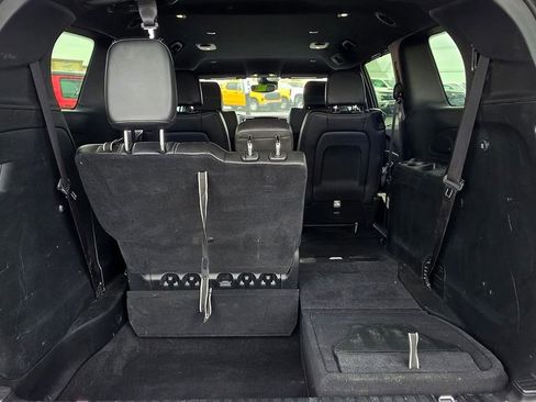 Used 2025 Chrysler Pacifica Select FWD image 7