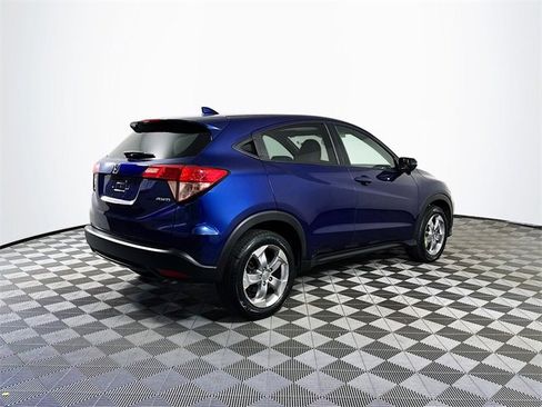 Used 2017 Honda HR-V EX image 8