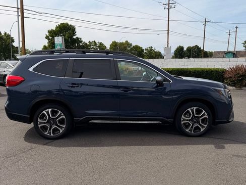 Used 2023 Subaru Ascent Limited w/ Technology Package AWD/4WD image 8