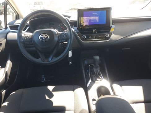 Certified 2025 Toyota Corolla LE image 10