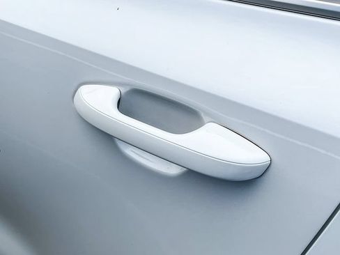 Certified 2023 Kia Sorento EX FWD image 11