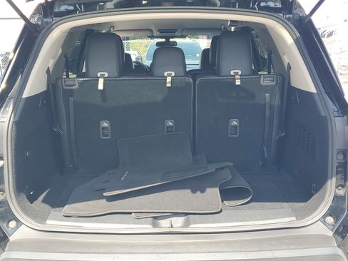 Certified 2022 Nissan Pathfinder SV FWD image 6