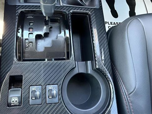 Used 2019 Toyota 4Runner TRD Off-Road Premium AWD/4WD image 40