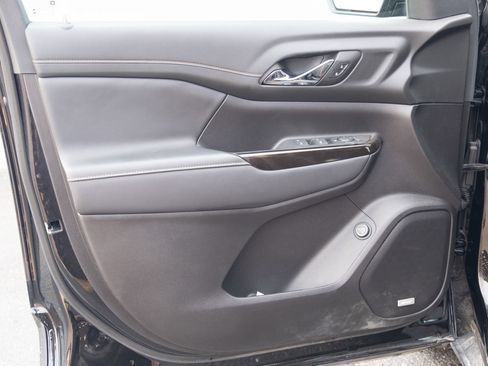 Used 2023 GMC Acadia AT4 w/ Trailering Package AWD/4WD image 14