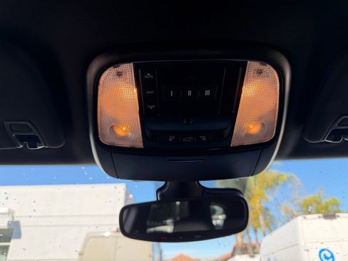 Used 2024 Dodge Durango GT image 24