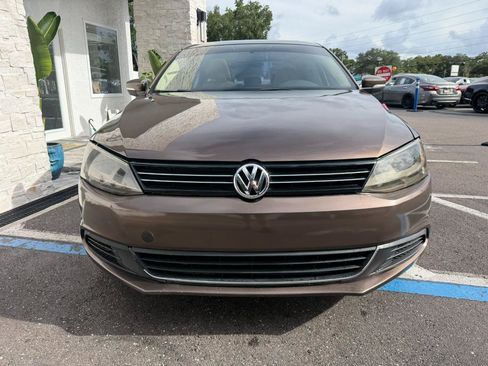 Used 2014 Volkswagen Jetta SE FWD image 4