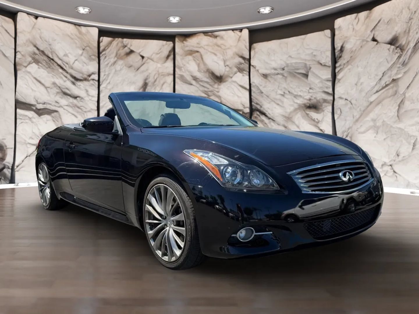Used 2011 INFINITI G37 Convertible w/ Premium Pkg RWD image 3