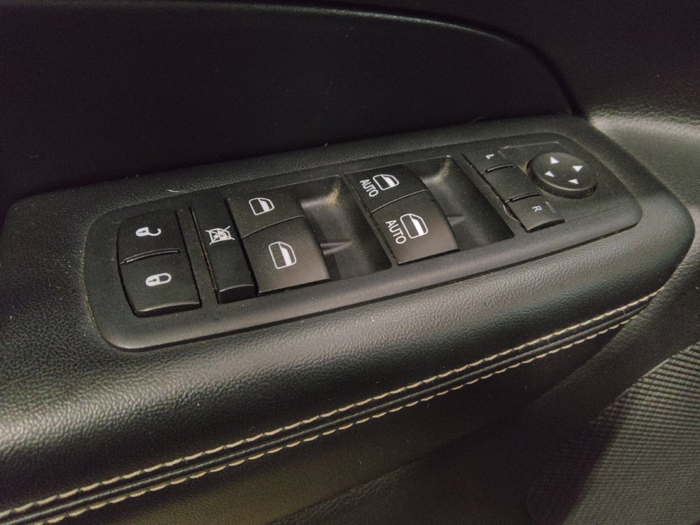 Used 2017 Jeep Grand Cherokee Limited AWD/4WD image 27