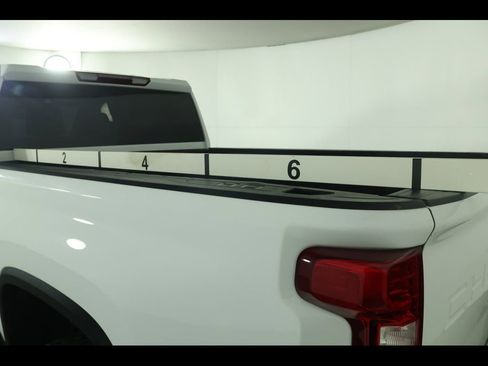 Used 2024 Chevrolet Silverado 2500 LT image 14