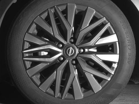 Used 2024 Nissan Altima 2.5 SV image 12