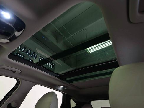 Used 2025 Hyundai Tucson Limited AWD/4WD image 7
