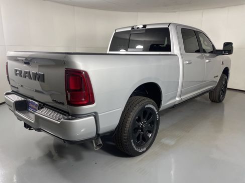 New 2026 RAM 2500 Laramie AWD/4WD image 8