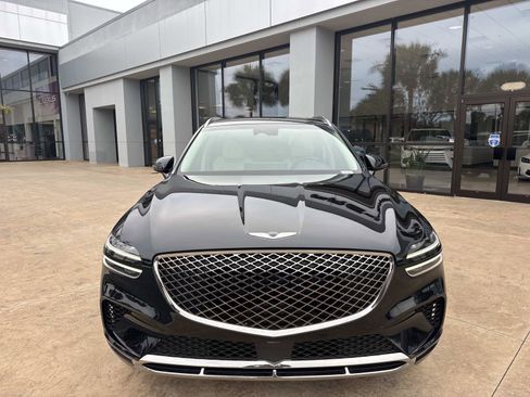 Used 2023 Genesis GV70 2.5T w/ Select Package image 8