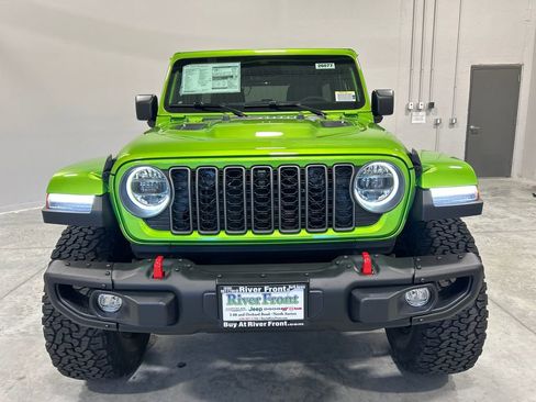 New 2026 Jeep Wrangler Unlimited Rubicon image 3