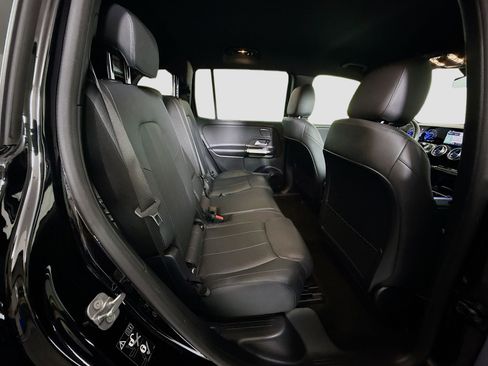 Used 2024 Mercedes-Benz EQB 300 4MATIC image 27