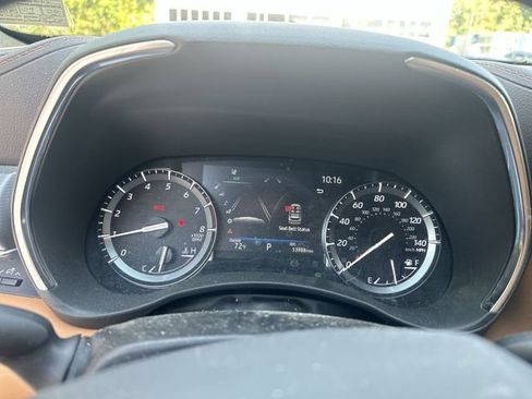 Used 2021 Toyota Highlander Platinum AWD/4WD image 12