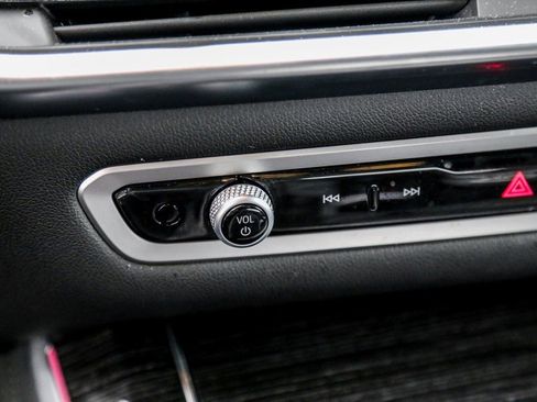 Used 2025 BMW X5 xDrive50e w/ M Sport Package image 14