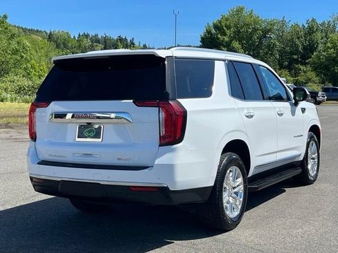 Used 2024 GMC Yukon SLT AWD/4WD image 8