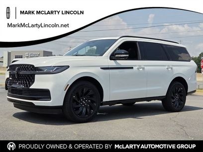 New 2027 Lincoln Navigator Reserve w/ Jet Appearance Package