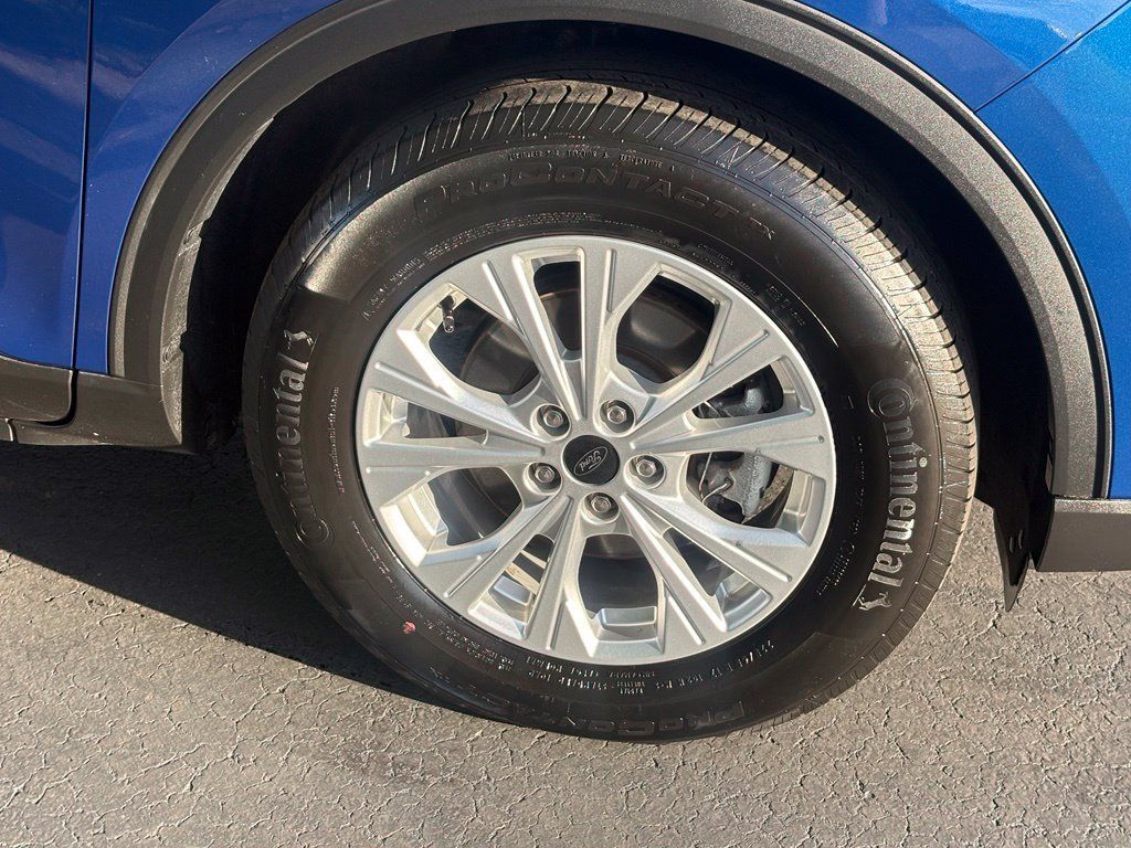 Used 2023 Ford Escape Active AWD/4WD image 17