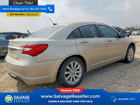 Used 2014 Chrysler 200 Touring image 4