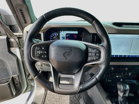 Certified 2022 Ford Bronco Wildtrak AWD/4WD image 11