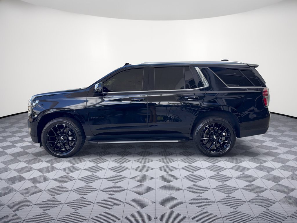 Used 2023 Chevrolet Tahoe LT w/ Luxury Package RWD image 2