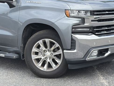 Used 2019 Chevrolet Silverado 1500 LTZ w/ LTZ Premium Package RWD image 3