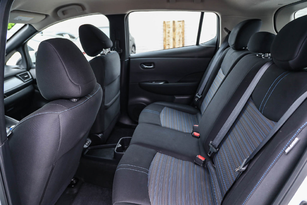 Used 2023 Nissan Leaf S FWD image 16