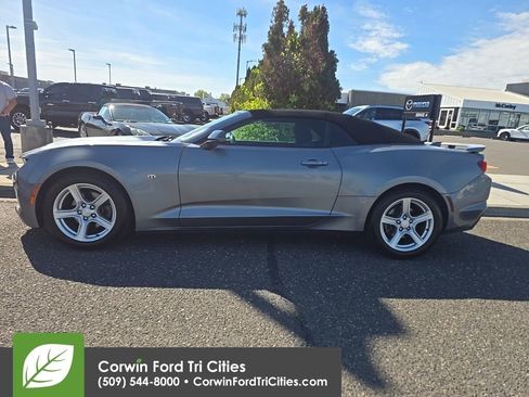 Used 2020 Chevrolet Camaro LT image 7