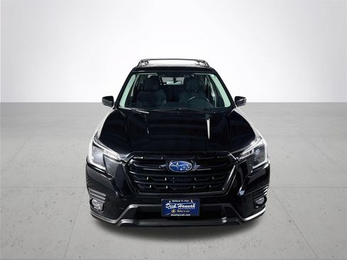 Used 2023 Subaru Forester Premium AWD/4WD image 3