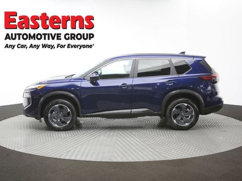 Used 2024 Nissan Rogue SV AWD/4WD image 59
