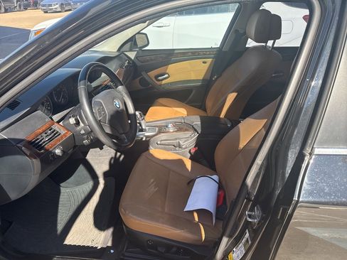 Used 2010 BMW 528i Sedan image 6