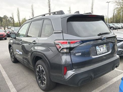 Used 2026 Subaru Forester Premium image 5