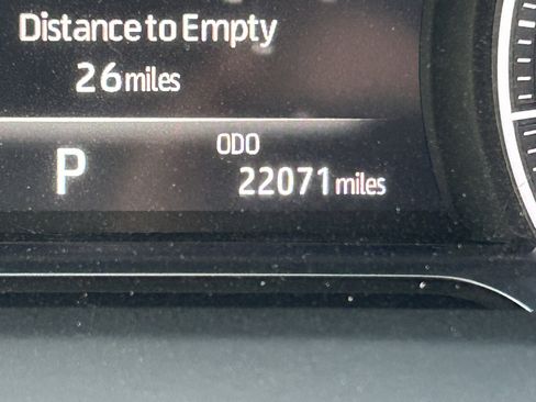 Used 2021 Toyota Venza XLE w/ Softex Package image 26