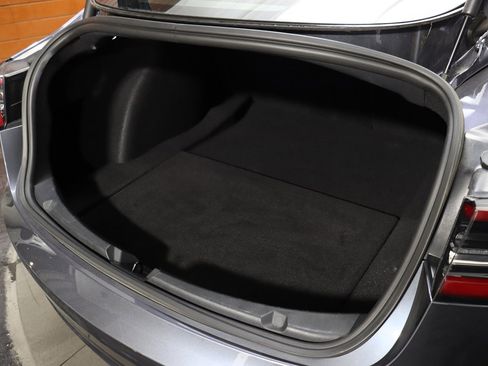 Used 2023 Tesla Model 3 Standard Range RWD image 9