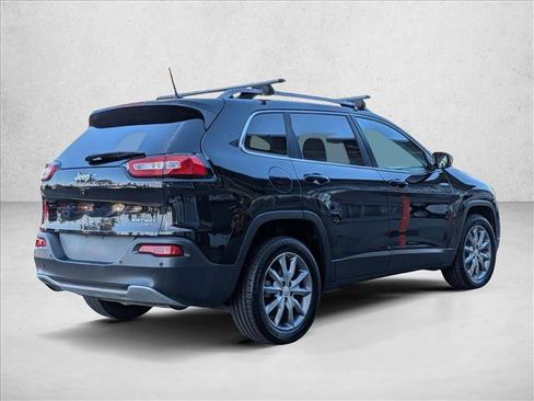Used 2018 Jeep Cherokee Limited image 5
