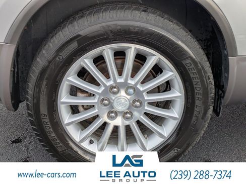 Used 2011 Buick Enclave CXL w/ Trailering Provision Package FWD image 10