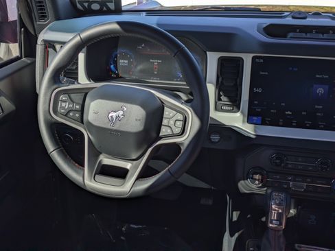 New 2025 Ford Bronco Heritage Edition AWD/4WD image 33