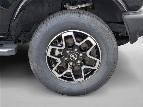 Used 2022 Ford Bronco Outer Banks image 21