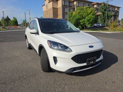 Used 2020 Ford Escape SE AWD/4WD image 6