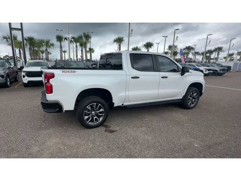 Used 2023 Chevrolet Silverado 1500 LT Trail Boss w/ Convenience Package II AWD/4WD image 2