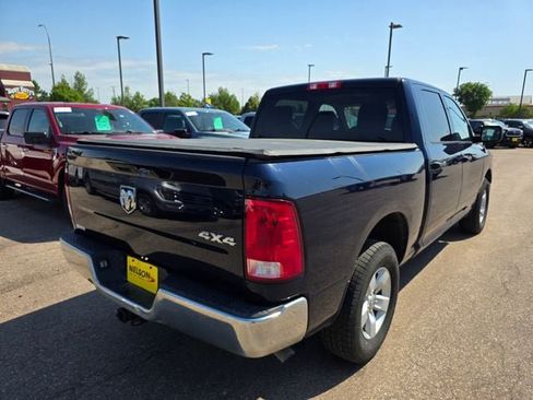 Used 2017 RAM 1500 ST w/ SXT Appearance Group AWD/4WD image 8